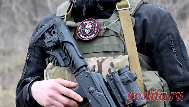 В Госдуме раскрыли текущий статус ЧВК "Вагнер". В настоящий момент такая структура как ЧВК "Вагнер" фактически не существует. Об этом "Парламентской газете" рассказал глава комитета Госдумы по обороне Андрей Картаполов. По его словам, группа расформирована, а ...