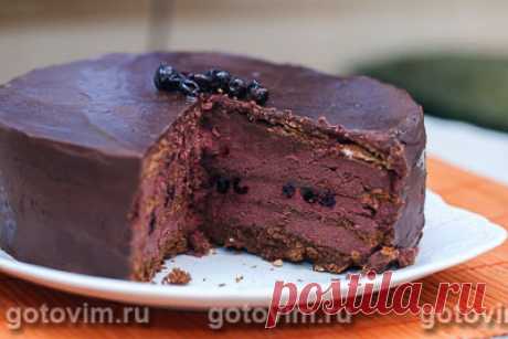 Торт «Чуао» (шоколадный торт с черной смородиной).