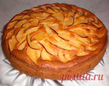 Сладкий пирог с яблоками из жидкого теста. Рецепт приготовления яблочного пирога.