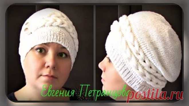 Женская шапка с необычными поперечными косами, вязание спицами