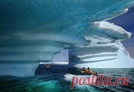 Айсберг у побережья, Аляска, США