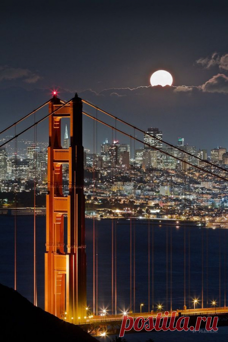 Golden Gate Bridge - Fullmoon - San Francisco - CA | Blondie приколол(а) это к доске California Dreamin'