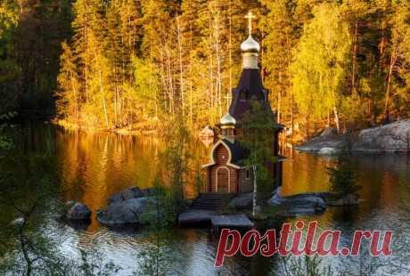 Единственная в мире церковь, построенная на острове-скале (Россия). Фотоподборка.