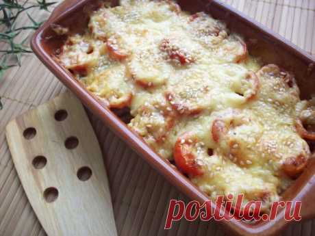 Кабачки, запеченные с шампиньонами и помидорами под сыром | Ваши любимые рецепты