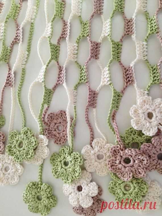 Nature flowery crochet echarpe