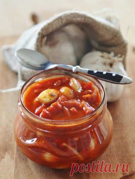 Рецепт Закуска из чеснока в томатном соке 