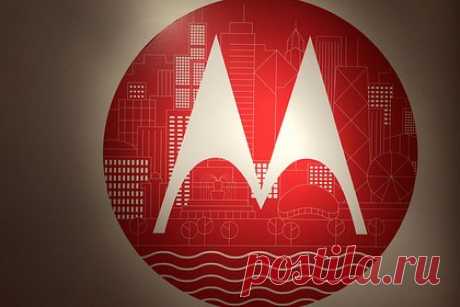 Под брендом Motorola вышел дешевый смартфон со стилусом. Motorola анонсировала недорогой смартфон, имеющий стилус. Moto G Stylus вышел с 6,5-дюймовым IPS-экраном разрешением 1600х750 пикселей с частотой 90 герц. Аппарат получил процессор Mediatek Helio G85, 4 гигабайта оперативной и 64 гигабайта встроенной памяти, двойную камеру с объективами разрешением 50 и 2 мегапикселей.