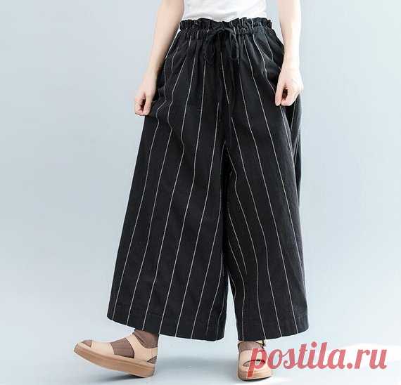 cotton pants Women, cotton skirt pants, cotton wide leg pants, black maxi pants, Black wide leg pants 【Fabric】 Cotton 【Color】 Black 【Size】 Waist circumference 74-120cm / 29- 47 Thigh circumference 88cm / 34.3 Hip circumference 152cm/ 59 Pants length 92cm / 36   Have any questions please contact me and I will be happy to help you.