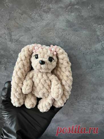 PDF Мишка Тедди и зайка Соня крючком. FREE crochet pattern; Аmigurumi toy patterns. Амигуруми схемы и описания на русском. Вязаные игрушки и поделки своими руками #amimore - маленькие зверюшки крючком, медведь, медвежонок, мишка и заяц из плюшевой пряжи, зайка, зайчик, зайчонок, плюшевые зверята.