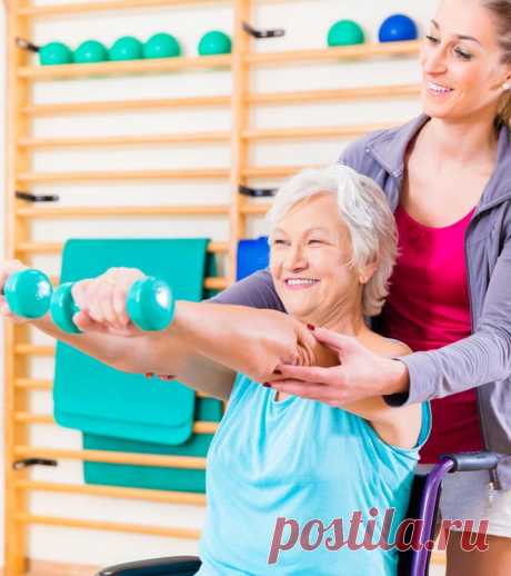 15 Easy And Effective Chair Exercises For Seniors Chair exercises are low-impact seated workouts to improve mobility, balance, and coordination. Here are 15 chair exercises for seniors to do at home.