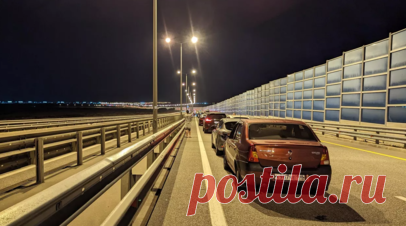 Движение автотранспорта по Крымскому мосту временно перекрыто. Движение автомобильного транспорта по Крымскому мосту временно перекрыто. Читать далее