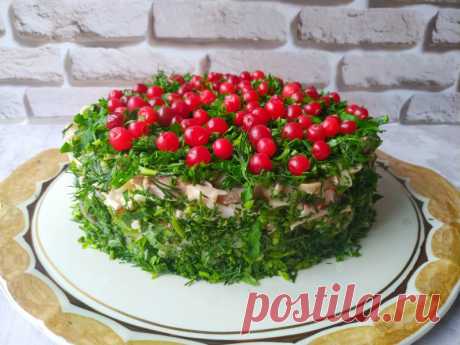 Потрясающий слоеный салат «Сосновый бор» — Кулинарная книга