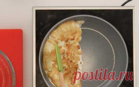 «Как приготовить классический омлет» – видеоурок в кулинарной школе на сайте «Афиша-Еда»