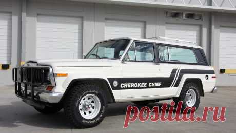 1983 Jeep Cherokee Chief / T41.1 | Indy 2017 / Аукционы Mecum 1983 Jeep Cherokee Chief представлен как Лот T41.1 в Индианаполисе, IN
