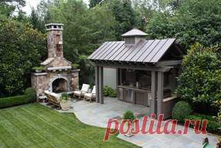 Outdoor kitchen and Fireplace - Классический - Дворик - other metro - от эксперта The Collins Group/JDP Design