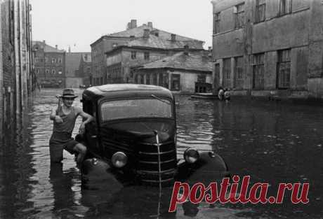 Наводнение после грозовых ливней. КурсСФСР, СССР. Май 1949 года. / История цивилизаций!