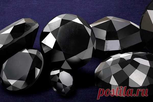 Черный камень: названия (драгоценных, полудрагоценных), в ювелирных изделиях, искусственные и натуральные минералы, разновидности с блестками, свойства