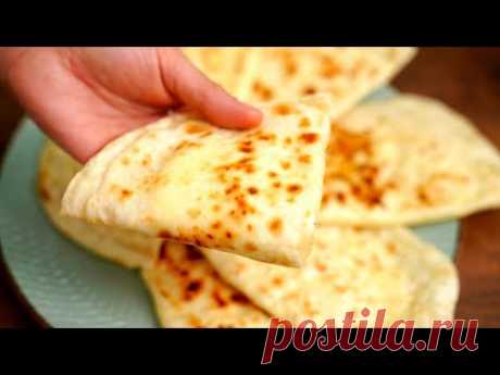 Никогда бы не подумала, что это ТАК вкусно! Всего лишь ВОДА + МУКА + ТВОРОГ! Очень вкусные лепешки!