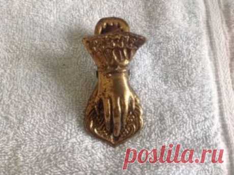 ANTIQUE BRASS? VICTORIAN GLOVED HAND WALL HOLDER CLIP FOR LETTER PAPER VERY OLD! | eBay