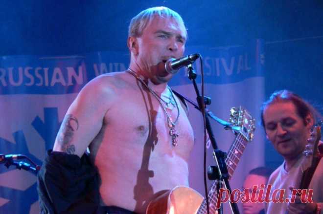 Гарик Сукачев отменил концерт из-за госпитализации. Вместо выступления артиста предложено организовать мероприятие в формате «народное караоке».