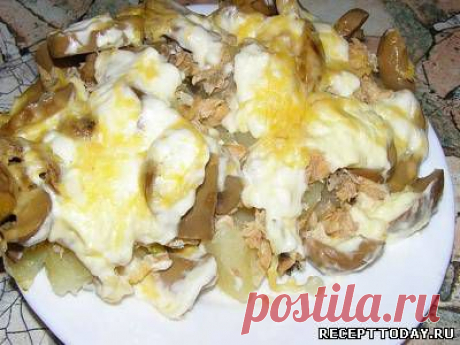 Рецепт: Картошка с мясом и грибами в мультиварке