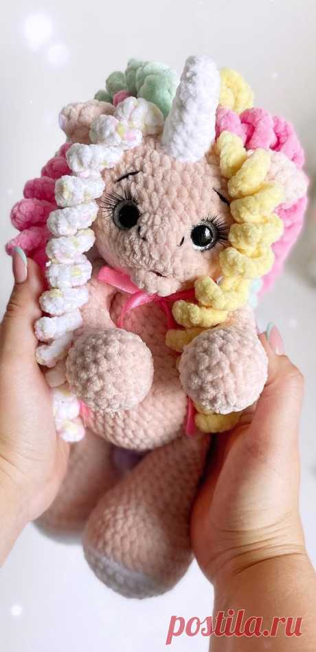 PDF Единорожка Лали крючком. FREE crochet pattern; Аmigurumi animal patterns. Амигуруми схемы и описания на русском. Вязаные игрушки и поделки своими руками #amimore - плюшевый единорог, единорожка из плюшевой пряжи.