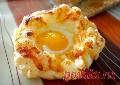 Как приготовить яйца в пуховом гнезде. - рецепт, ингридиенты и фотографии