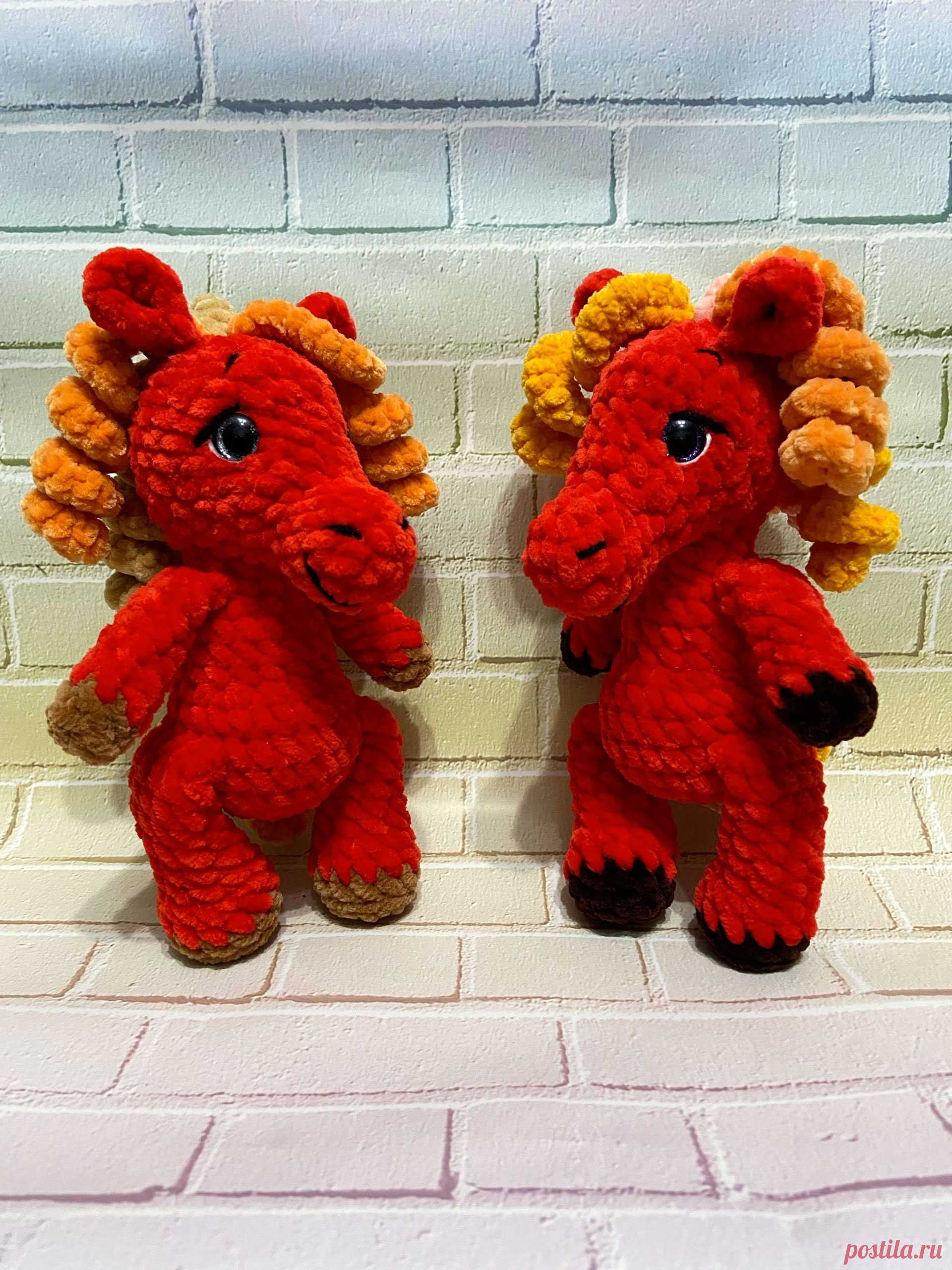 PDF Плюшевая Лошадка крючком. FREE crochet pattern; Аmigurumi toy patterns. Амигуруми схемы и описания на русском. Вязаные игрушки и поделки своими руками #amimore - плюшевая лошадь, лошадка из плюшевой пряжи, конь.