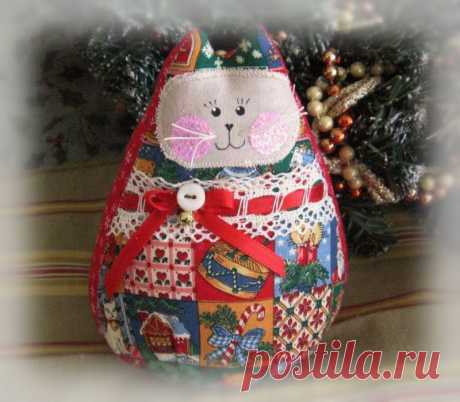 Рождество Cat Doll 6 дюймов Free Standing Китти CharlotteStyle