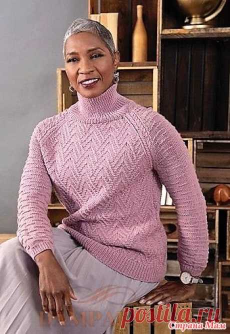 Свитер «Susurration». Спицы. Классический женский свитер сочетает в себе традиционный реглан и воротник под горло с двумя текстурными рисунками.  Размеры: