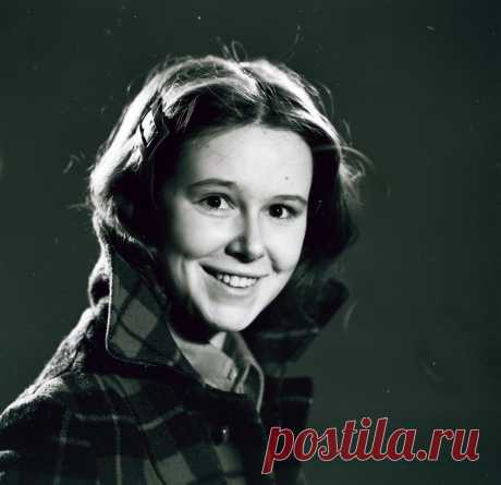 Евгения Симонова
- 1 июня, 1955