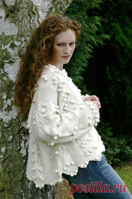 Siobhan Hand Knitted Aran Style Jumper Sweater in Natural Ecru - Length 23" (58cm) HAND KNITTED COTTON SWEATER/JUMPER: A truly beautiful piece of handmade knitwear. Ideal for pairing with almost any item in your wardrobe; taking you anywhere, whatever the occasion. Simple, reliable and totally effective. LENGTH: 23 (58cm)    DESIGN NOTES: A massive, robust,