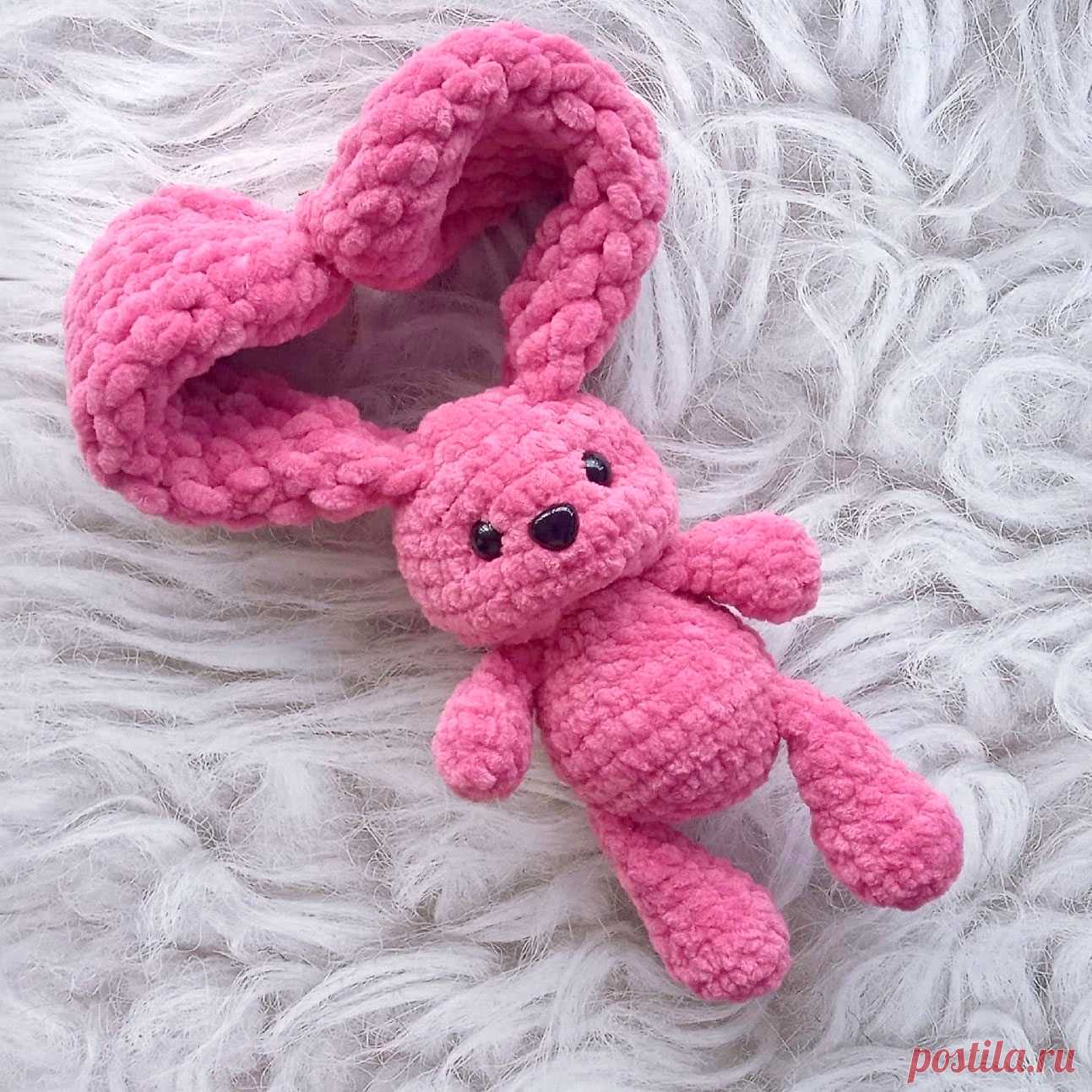 PDF Зайка Зефирка крючком. FREE crochet pattern; Аmigurumi toy patterns. Амигуруми схемы и описания на русском. Вязаные игрушки и поделки своими руками #amimore - зайка из плюшевой пряжи, заяц, плюшевый зайчик, кролик, зайчонок, крольчонок.
