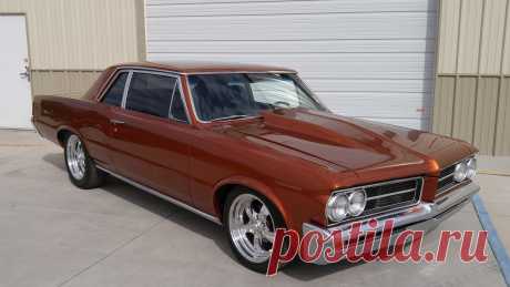 1964 Pontiac Tempest | W181 / Indy 2016 / Аукционы Mecum 1964 Pontiac Tempest представлен как Лот W181 в Индианаполисе, в городе