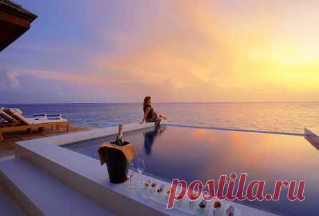Wallpaper maldives, island, tropics, girl, ocean, lily beach resort, spa, champagne desktop wallpaper » World » GoodWP.com
