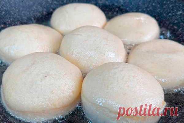 Вкусный хлеб на сковороде: казахские баурсаки, отличная замена хлеба Готовим баурсаки! Это мучное блюдо казахской кухни. Готовят его также татары, башкиры и азиаты. Представляет собой лепешки теста,