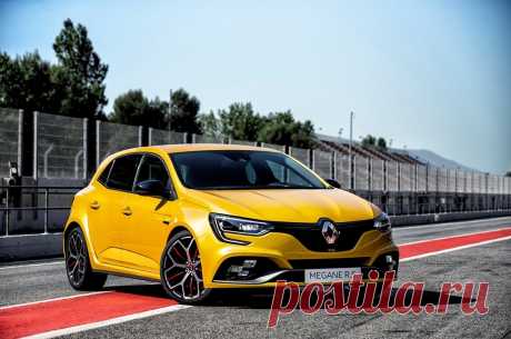 Renault Megane RS Trophy 2019 – «жесткая» версия хэтчбека Рено Меган - цена, фото, технические характеристики, авто новинки 2018-2019 года