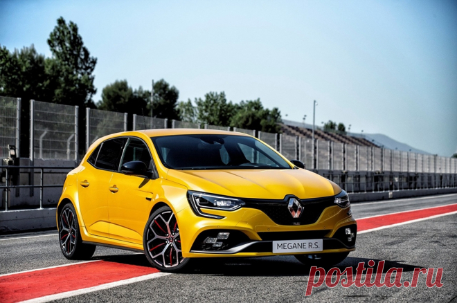 Renault Megane RS Trophy 2019 – «жесткая» версия хэтчбека Рено Меган - цена, фото, технические характеристики, авто новинки 2018-2019 года