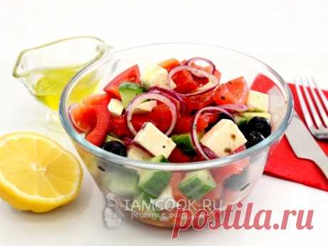 Греческий салат с брынзой — рецепт с фото Почти классический салат греческого салата, разница заключается в выборе сыра, вместо феты используется брынза. Вкус не страдает! :)