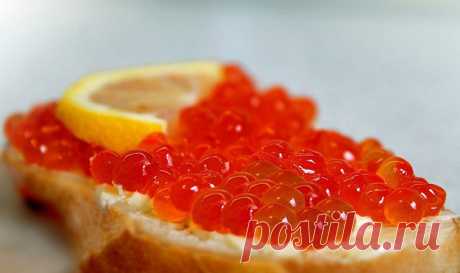 #Икра_рыбы ценится не только за изумительный #вкус, но она к тому же и полезна. В чем особенности икры как продукта питания?