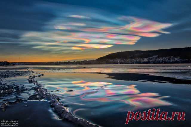 Радужные перламутровые облака над Швецией: фото Перламутровые облака — относительно редкое явление, при котором облака окрашиваются во все цвета спектра, чаще пастельные, но бывают и очень яркие.