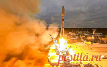 МО РФ сообщило о пуске ракеты-носителя &quot;Союз-2.1б&quot; с космодрома Плесецк. На ее борту находятся космические аппараты, рассказали в ведомстве