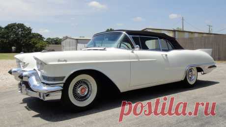 1957 Cadillac Eldorado Biarritz Кабриолет / S82 / Даллас 2015 / Аукционы Mecum 1957 Cadillac Eldorado Biarritz кабриолет представлен как серия S82 в Далласе, Техас