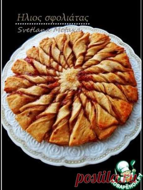 Пирог из слоеного теста с малиновым джемом - кулинарный рецепт