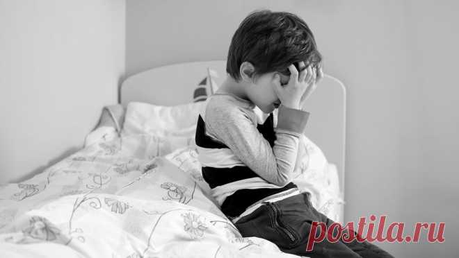 В Подмосковье 14-летняя школьница ударила младшего брата ножом в грудь. В подмосковной Балашихе девочка напала на своего младшего брата с ножом. Об этом сообщает РЕН ТВ. 14-летняя школьница поссорилась с девятилетним братом, пока родителей не было дома. Она так разозлилась, что вонзила в грудь мальчика нож. ...