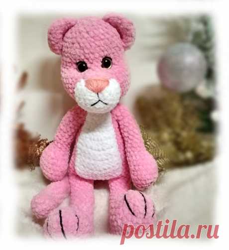 PDF Пантера Пинки крючком. FREE crochet pattern; Аmigurumi animal patterns. Амигуруми схемы и описания на русском. Вязаные игрушки и поделки своими руками #amimore - розовая пантера из плюшевой пряжи, плюшевый котик, котёнок, большой кот, кошечка, кошка.