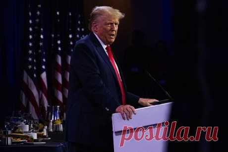 Трамп сохранил позиции самого сильного кандидата против Байдена. Бывший президент США Дональд Трамп сохранил позиции среди избирателей, поддерживающих республиканцев, в качестве сильнейшего кандидата против главы Белого дома Джо Байдена на будущих выборах в 2024 году. Об этом свидетельствуют результаты онлайн-опроса университета Монмут.