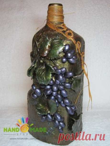 Декорирование винной бутылки полимерной глиной. Гроздь винограда