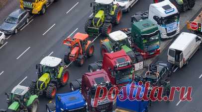 В Польше фермеры анонсировали перекрытие дорог в знак протеста 24 января. В Польше фермеры анонсировали перекрытие дорог по всей стране в знак протеста. Они выступают против импорта зерна с Украины и политики Евросоюза. Читать далее