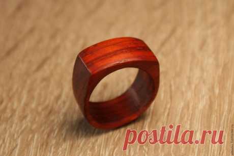 Купить Кольцо из падука "Закат" - ярко-красный, кольцо из дерева, деревянное кольцо, деревянная свадьба